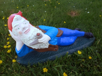 gnome_reclining_with_pipe.jpg
