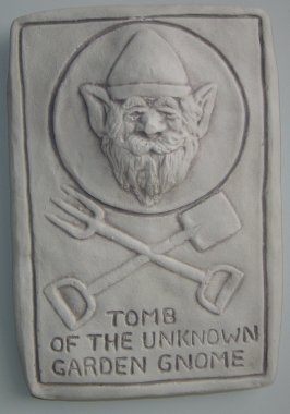 gnome_tomb_plaque.jpg