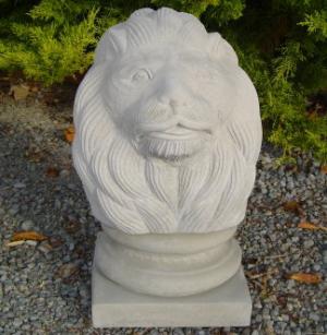 lion_head_on_stand.jpg