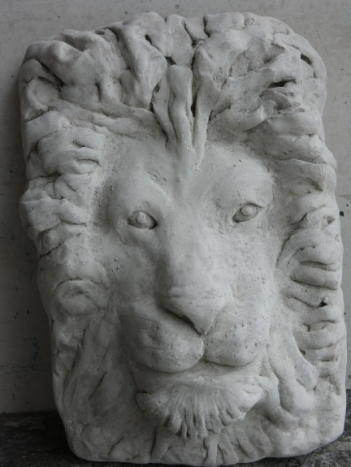 lion_head_wall_plaque_sml.jpg