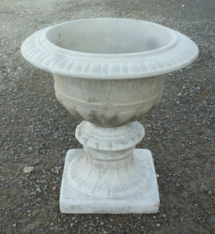 naples_planter_with_tall_base.jpg