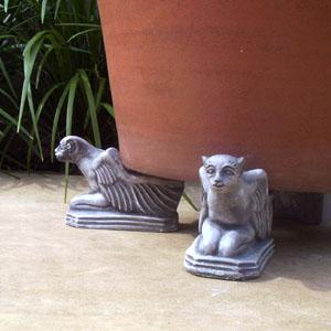 planter_feet_gargoyle.jpg