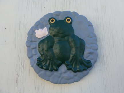 wall_plaque_frog.jpg